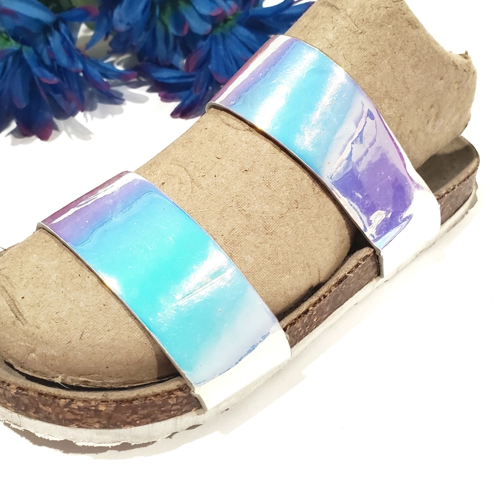 Capelli New York Iridescent 2 Strap Sandal Slip-On Cork Footbed Size 3-3.5 Kid